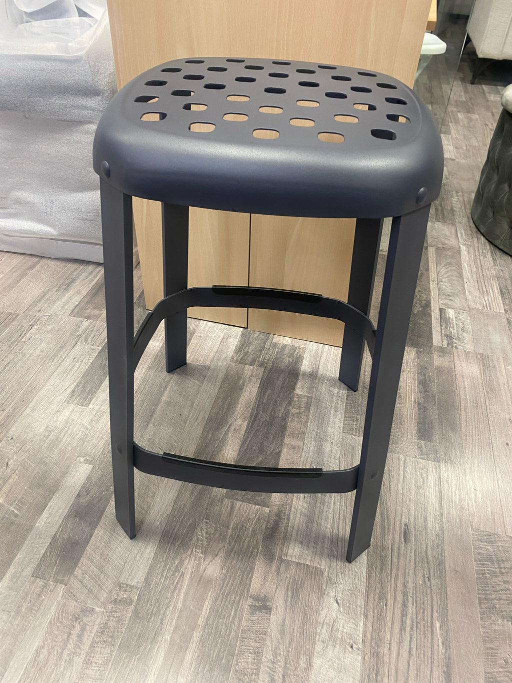 Sgabello in acciaio verniciato grigio — Calligaris