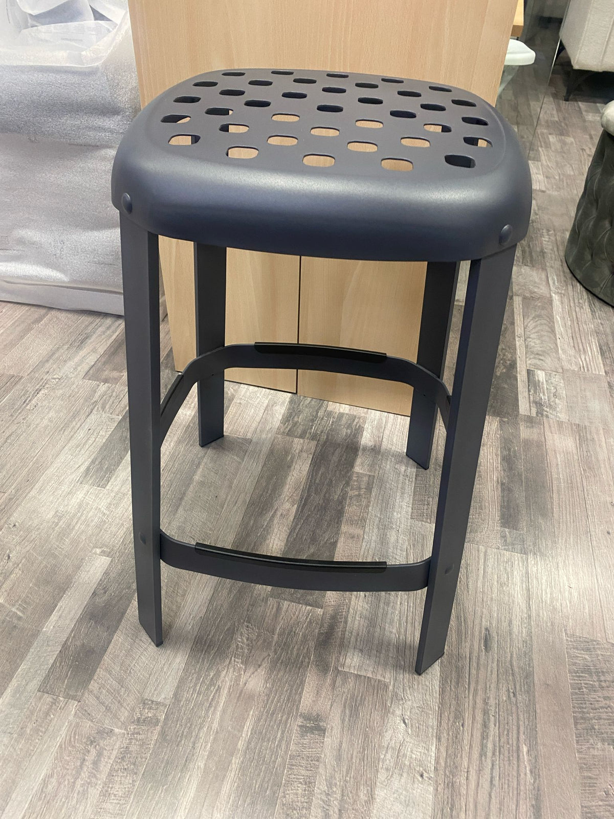 Sgabello in acciaio verniciato grigio — Calligaris