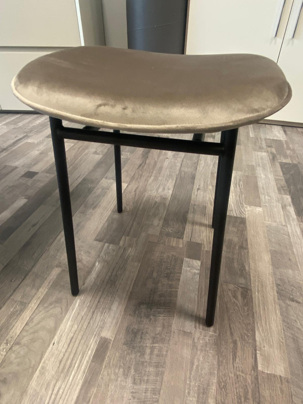 Sgabello Fifties nero opaco — Venice