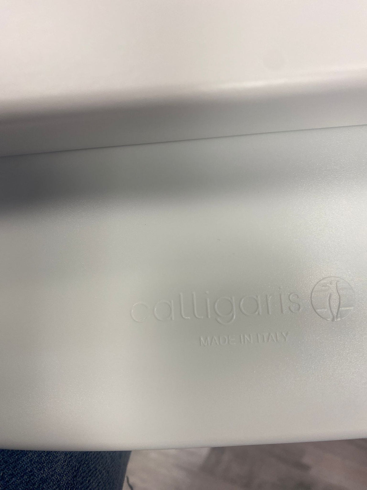 Sgabello Cream in legno bianco — Calligaris