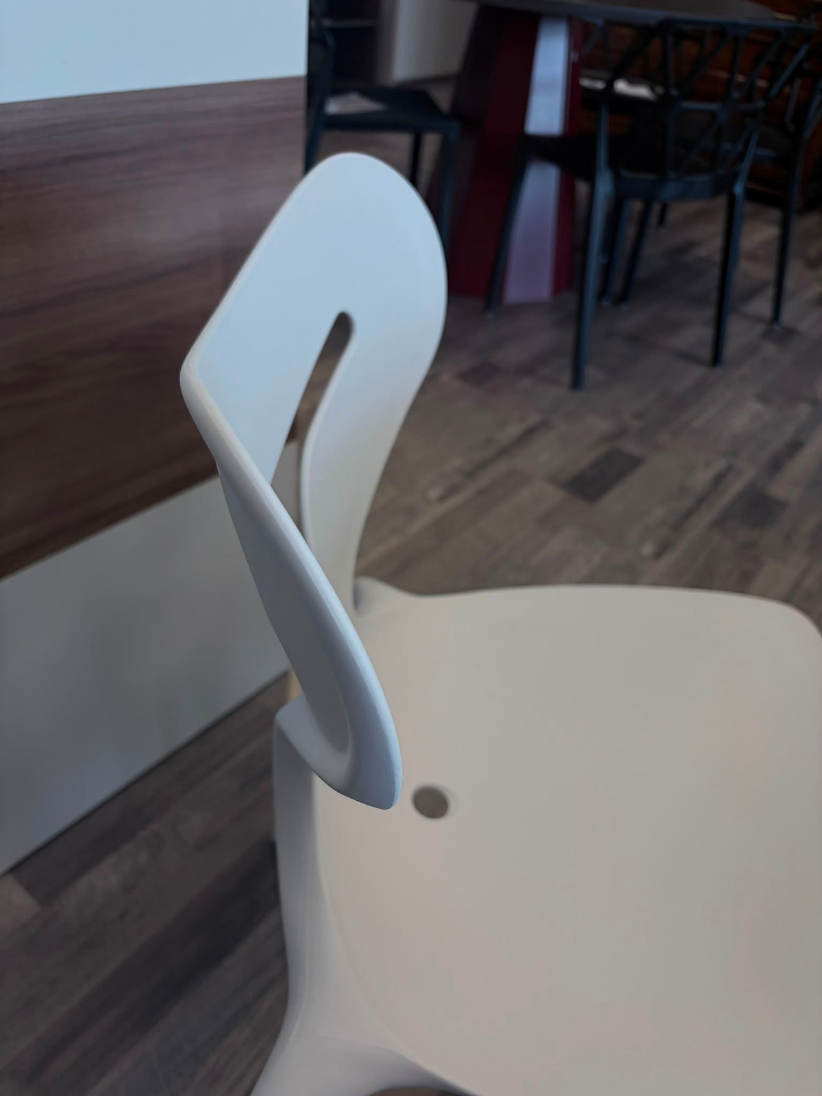 Coppia di sedie Area 51 in polipropilene bianco — Calligaris