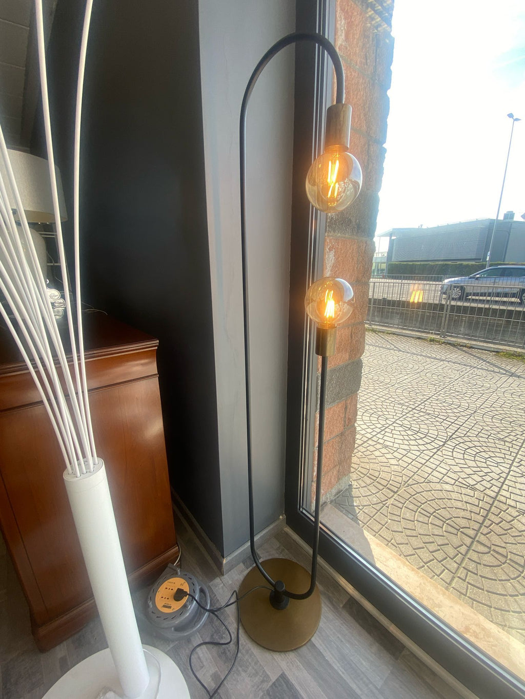 Lampada da terra minimalista Paramount — Mm Lampadari