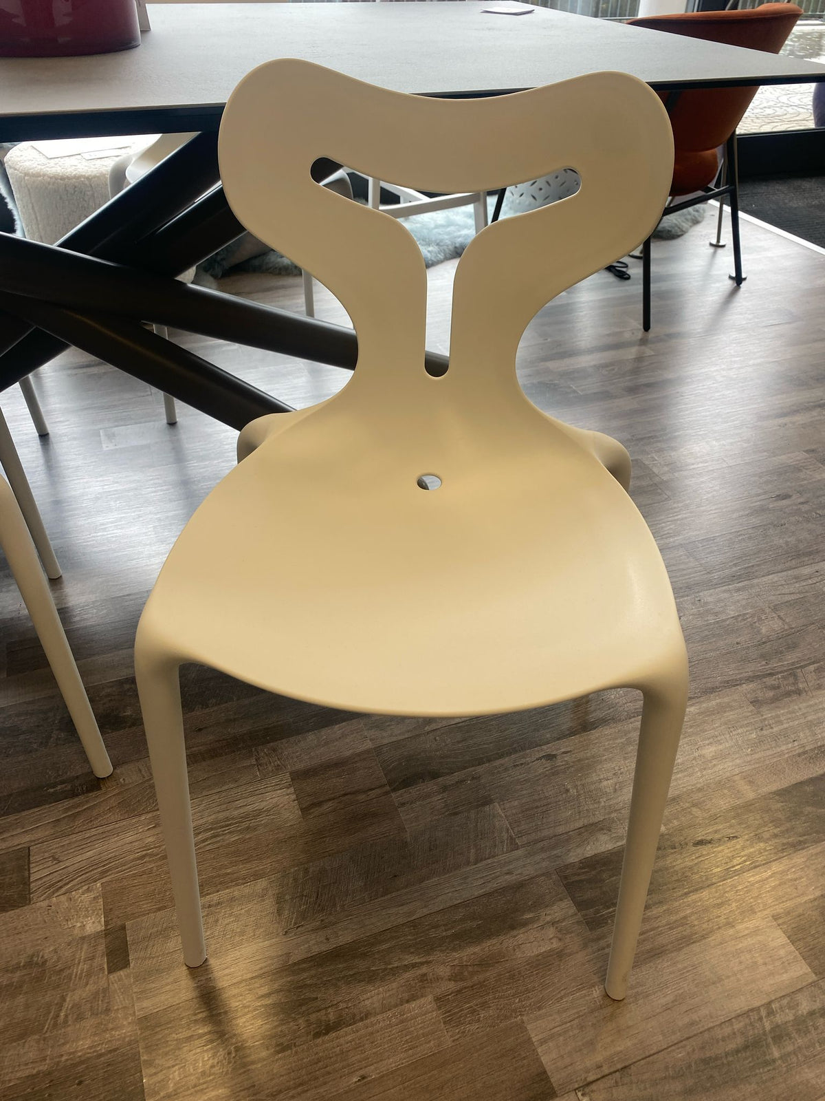 Coppia di sedie Area 51 in polipropilene bianco — Calligaris