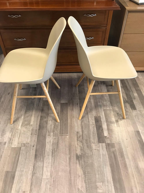 Coppia di sedie Albert Kuip in legno massiccio — Zuiver