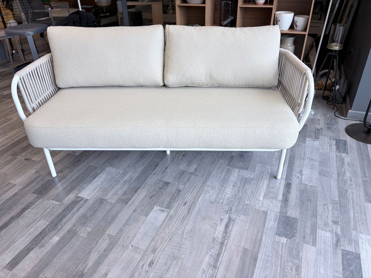 Set da esterno Plum: tavolino, 2 poltrone e divano — Talenti
