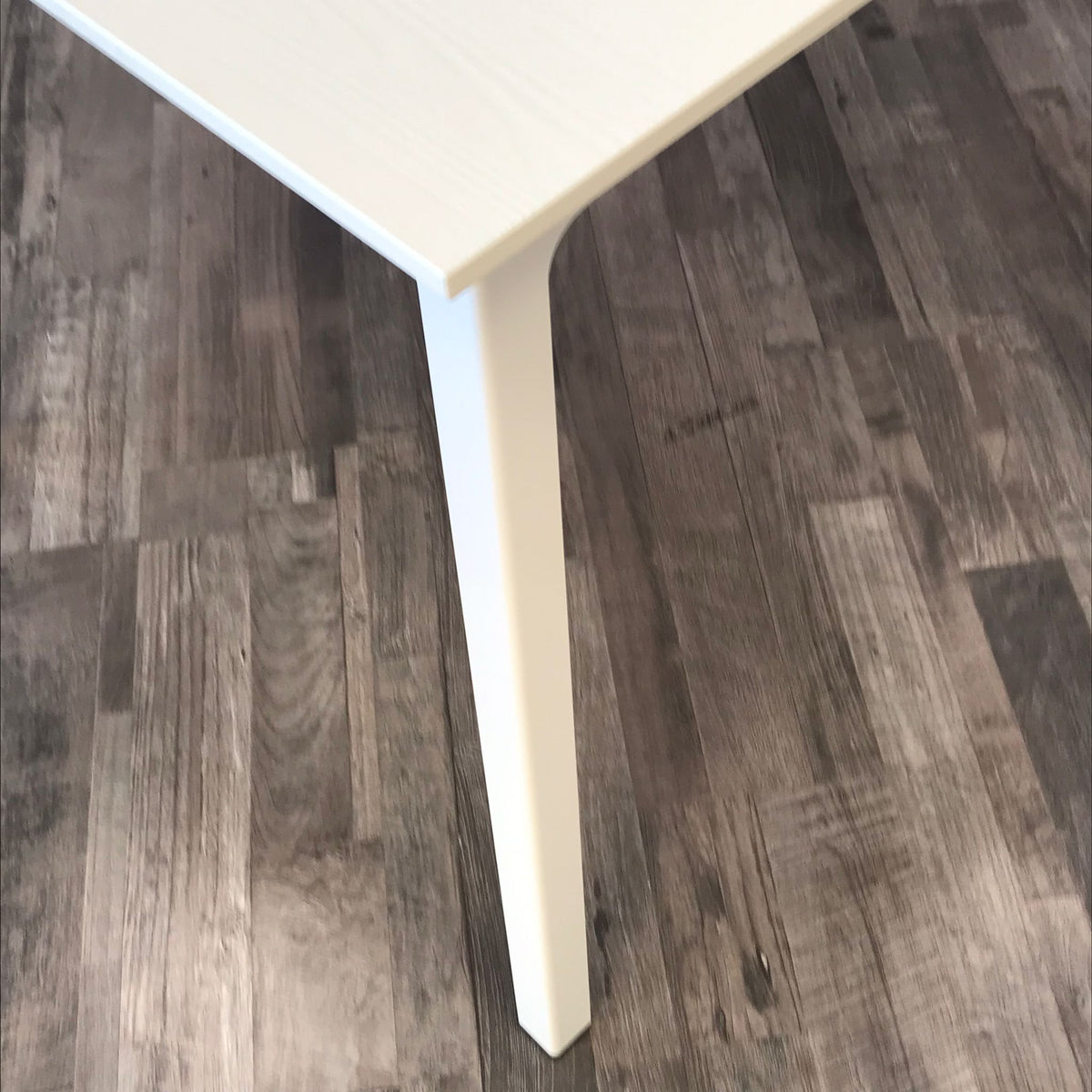 Tavolo quadrato Dot in metallo e legno — Calligaris