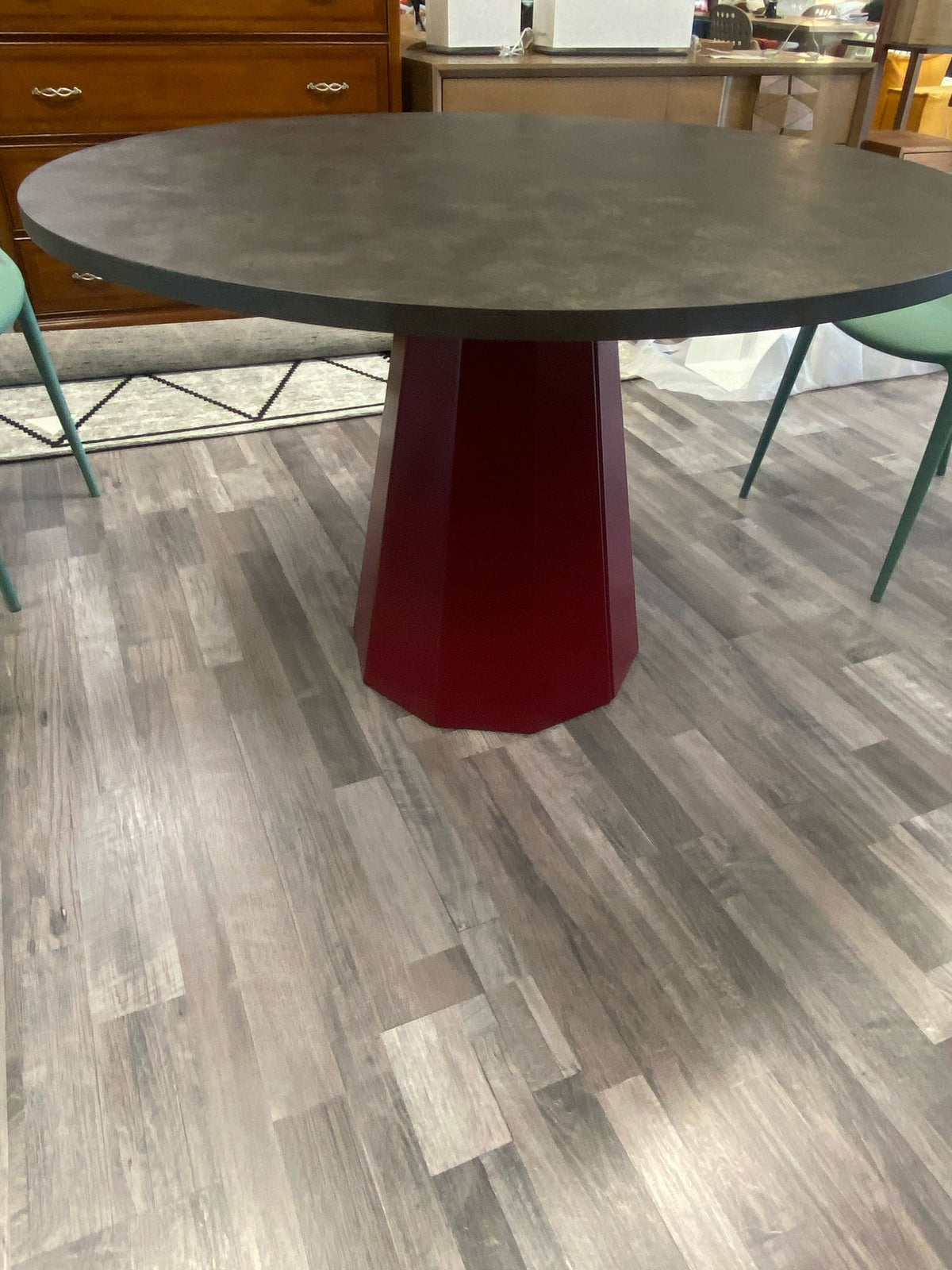 Tavolo rotondo Dix bordeaux — Connubia Calligaris